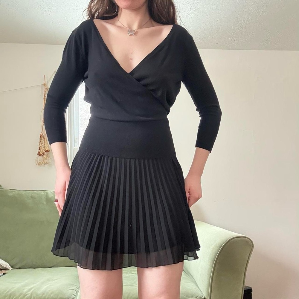 Black pleated garnet hill Skirt size 4 medium